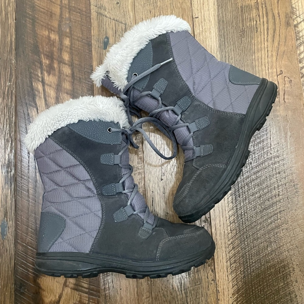 Columbia Waterproof winter snow boots Wm 6.5